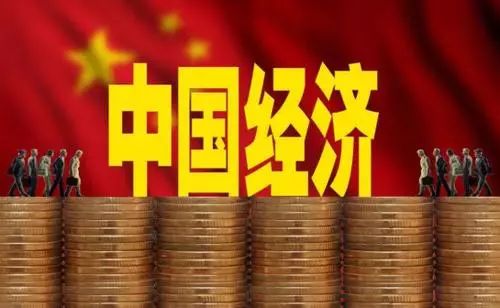 2025年度热点时事大盘点：精彩热评一览无遗